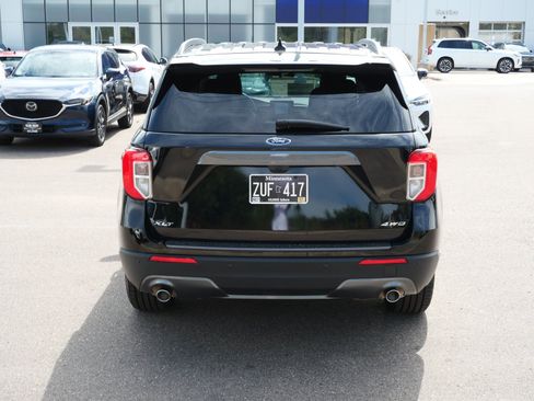 Used 2023 Ford Explorer XLT w/ Equipment Group 202A AWD/4WD image 6