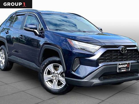 Certified 2022 Toyota RAV4 XLE AWD/4WD image 3