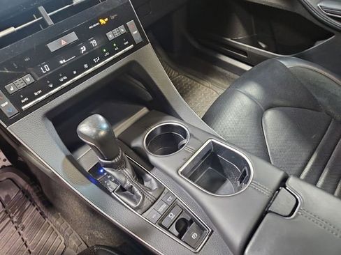 Used 2019 Toyota Avalon Touring w/ Advanced Safety Package image 23