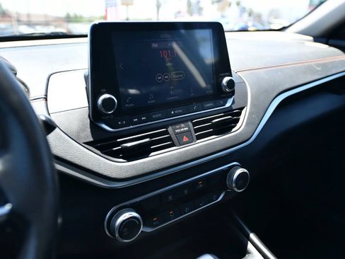 Used 2021 Nissan Altima 2.5 SR FWD image 21