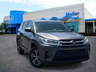 Used 2019 Toyota Highlander LE