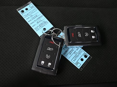 New 2026 Jeep Grand Cherokee Altitude image 23