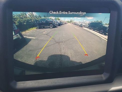 Used 2020 Jeep Wrangler Unlimited Sahara AWD/4WD image 17