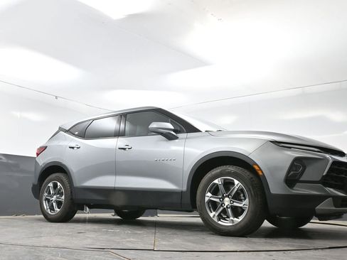 Used 2023 Chevrolet Blazer LT AWD/4WD image 50