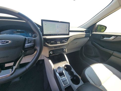 Used 2023 Ford Escape Active w/ Tech Pack #2 AWD/4WD image 19