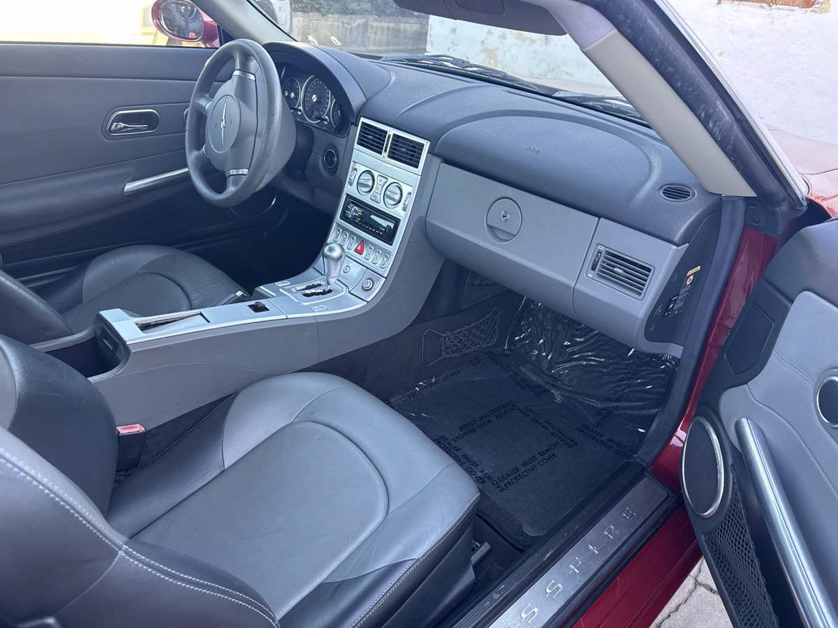 Used 2004 Chrysler Crossfire Coupe RWD image 15