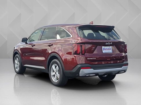 New 2025 Kia Sorento LX image 3