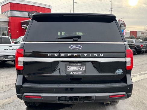 Used 2023 Ford Expedition XLT AWD/4WD image 9