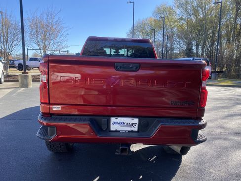 Used 2023 Chevrolet Silverado 2500 High Country w/ Z71 Off-Road Package image 8