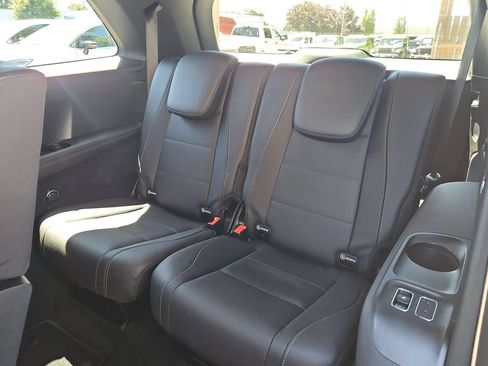 Used 2022 Mercedes-Benz GLS 450 4MATIC image 30