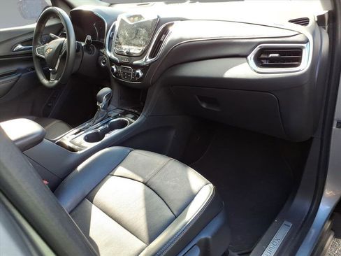 Used 2023 Chevrolet Equinox Premier image 7