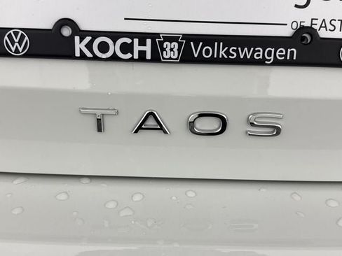 New 2026 Volkswagen Taos SE AWD/4WD image 13