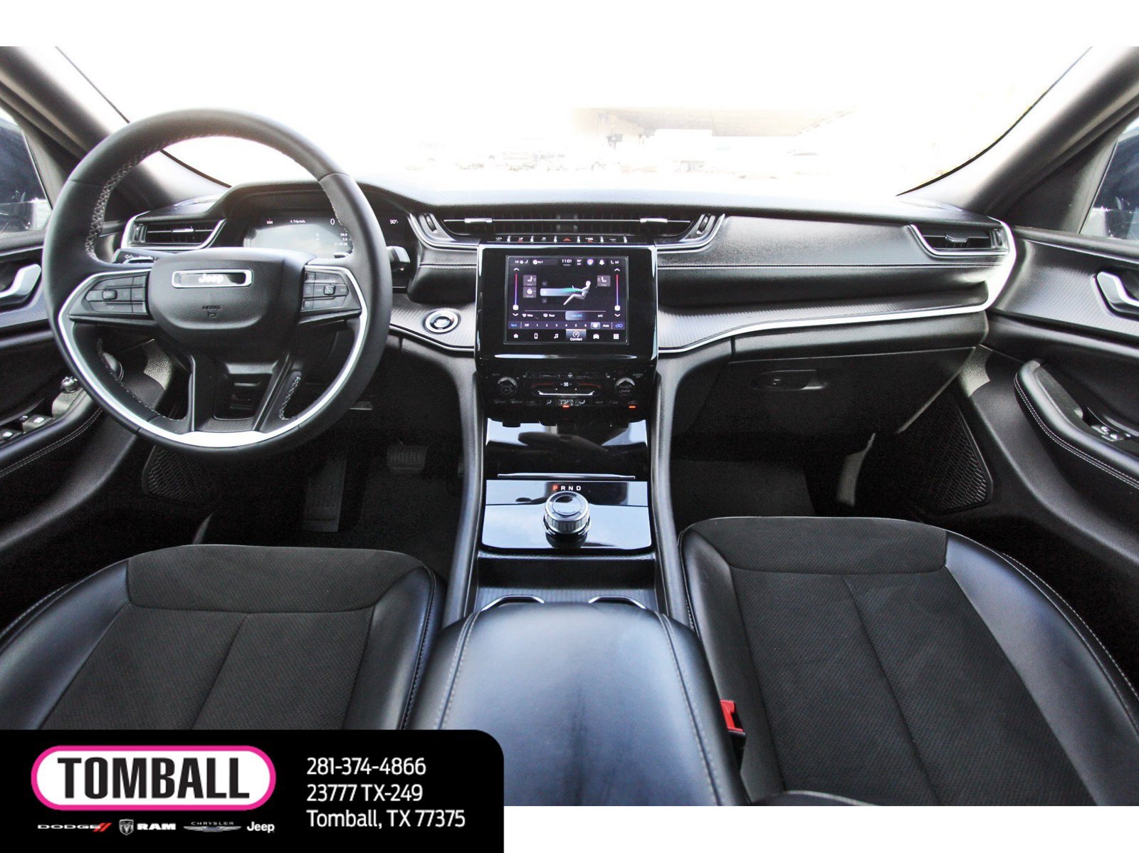 Used 2024 Jeep Grand Cherokee Altitude RWD image 10