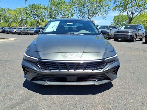 New 2026 Hyundai Elantra SEL Sport FWD image 2
