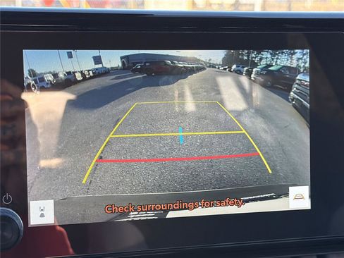 Used 2024 Toyota RAV4 XLE w/ Convenience Package image 28