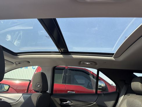 Used 2020 Chevrolet Equinox LT image 13