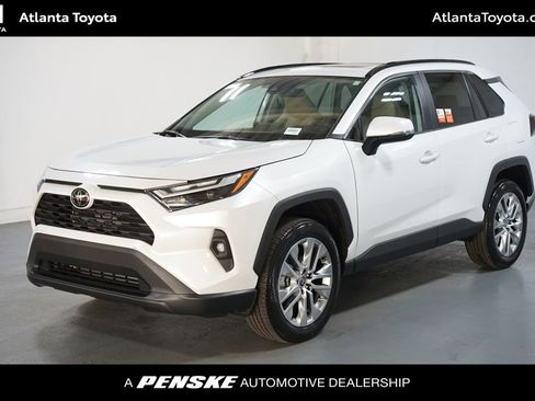 Used 2024 Toyota RAV4 XLE Premium image 1