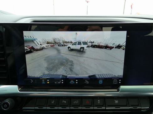 Certified 2024 Chevrolet Silverado 2500 LT w/ All Star Edition image 31