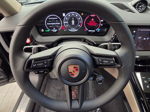 New 2026 Porsche Panamera 4 AWD/4WD image 17