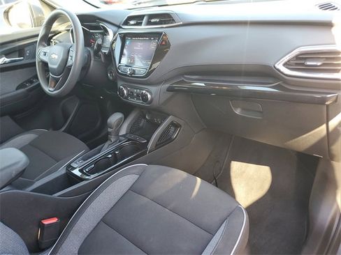 Used 2022 Chevrolet TrailBlazer LT w/ Convenience Package image 10
