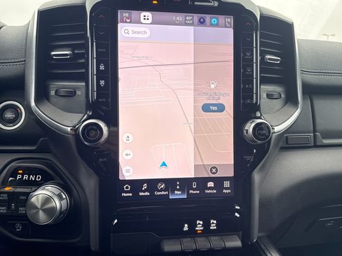 Used 2025 RAM 1500 Laramie image 23