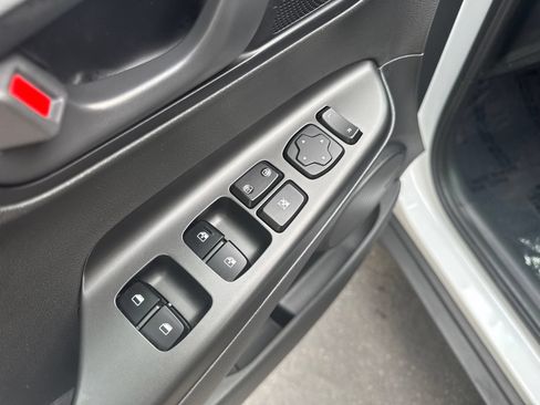 Used 2019 Hyundai Kona SEL w/ SEL Tech Package 02 FWD image 19