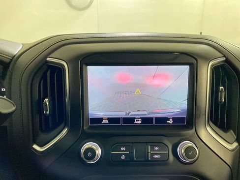 Certified 2022 GMC Sierra 1500 AT4 w/ AT4 Preferred Package image 41