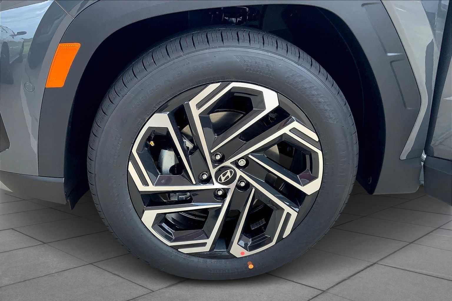 New 2026 Hyundai Tucson Limited AWD/4WD image 11