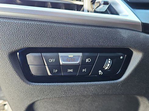 Used 2025 BMW 330i xDrive xDrive w/ M Sport Package image 26