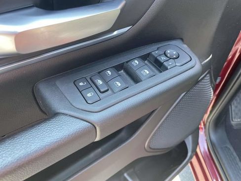 Used 2025 RAM 1500 Big Horn AWD/4WD image 21
