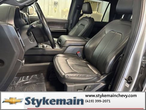 Used 2021 Ford Expedition Max Limited AWD/4WD image 37