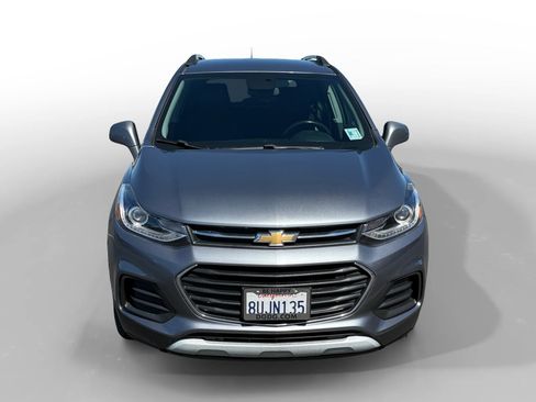 Used 2019 Chevrolet Trax LT w/ LT Convenience Package image 8
