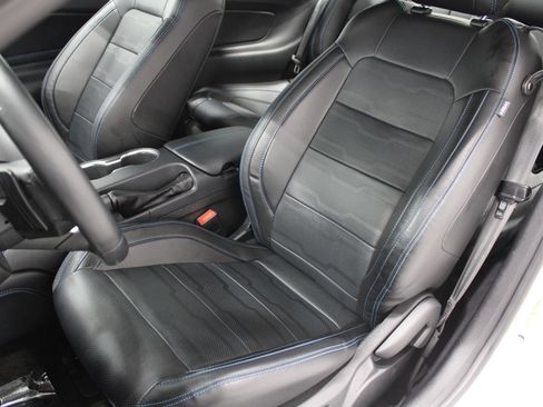 Used 2019 Ford Mustang GT Premium w/ GT Performance Package RWD image 16