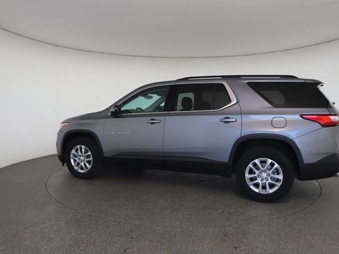 Used 2021 Chevrolet Traverse LT w/ LPO, Floor Liner Package AWD/4WD image 9