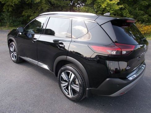 Used 2021 Nissan Rogue SL w/ Premium Package FWD image 5