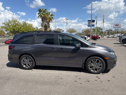 Used 2026 Honda Odyssey Touring image 4