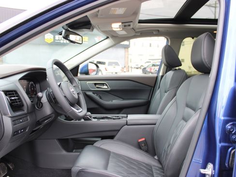 Certified 2023 Nissan Rogue Platinum image 15