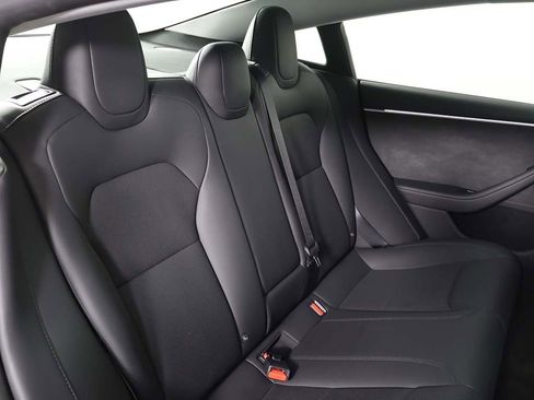 Used 2024 Tesla Model 3 Long Range image 34