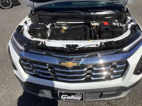 Used 2025 Chevrolet Equinox LT w/ Safety and Technology Package image 21