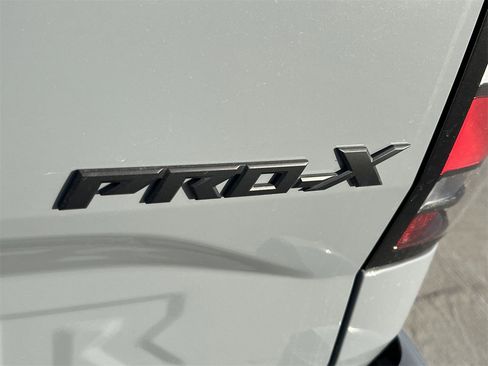 Certified 2024 Nissan Frontier Pro-X image 5