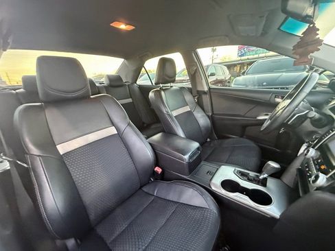 Used 2012 Toyota Camry SE image 24