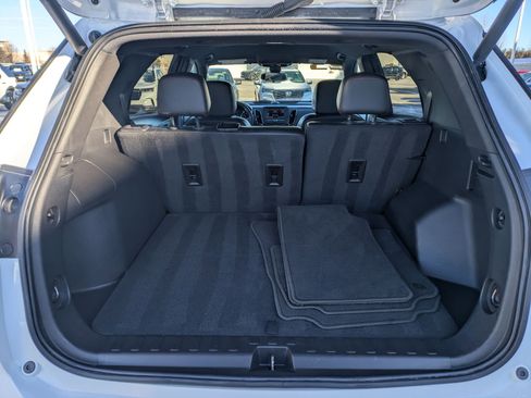 Used 2023 Chevrolet Equinox RS image 30