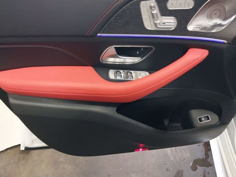 New 2025 Mercedes-Benz GLE 53 AMG 4MATIC image 9