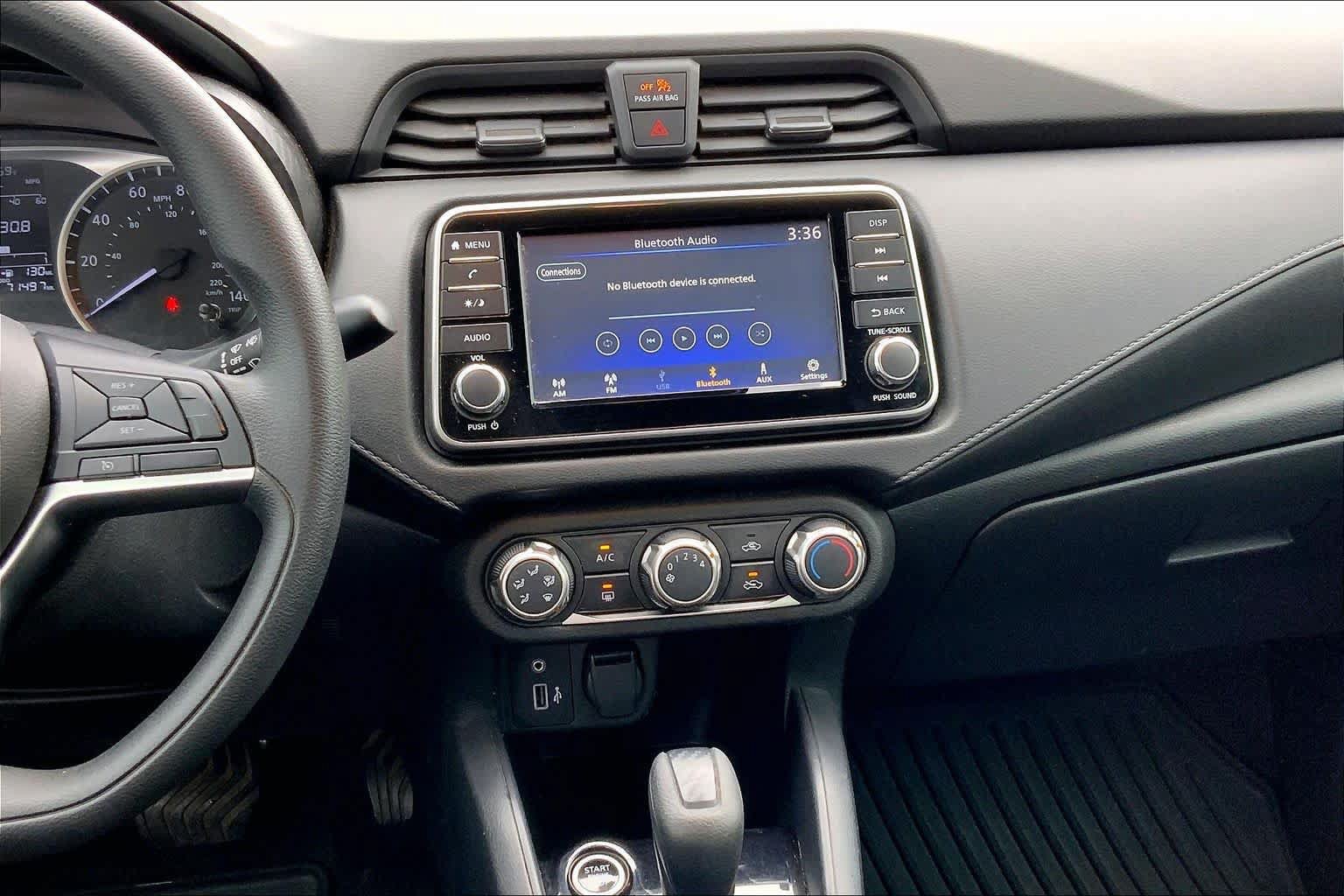 Used 2021 Nissan Versa S FWD image 7