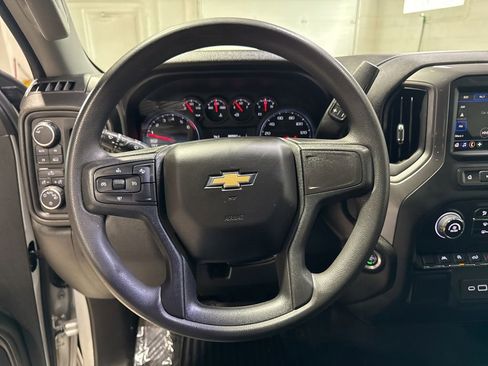 Used 2022 Chevrolet Silverado 1500 Custom AWD/4WD image 10
