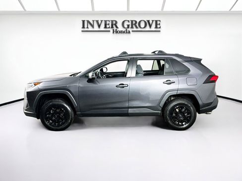 Used 2019 Toyota RAV4 XLE image 8