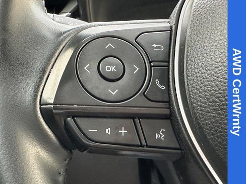 Used 2022 Toyota Corolla Cross LE AWD/4WD image 15