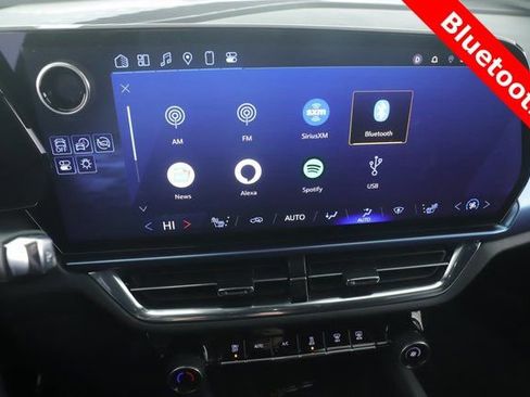 Used 2025 Chevrolet Equinox EV LT w/ Convenience Package image 21