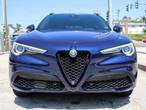 Used 2019 Alfa Romeo Stelvio Ti Sport w/ Quick Order Package 22S Sport AWD/4WD image 10