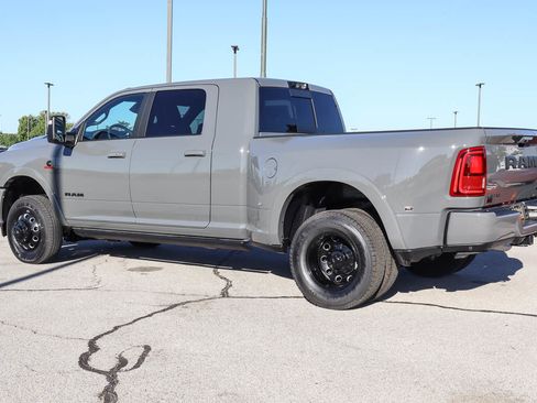 New 2026 RAM 3500 Limited AWD/4WD image 10